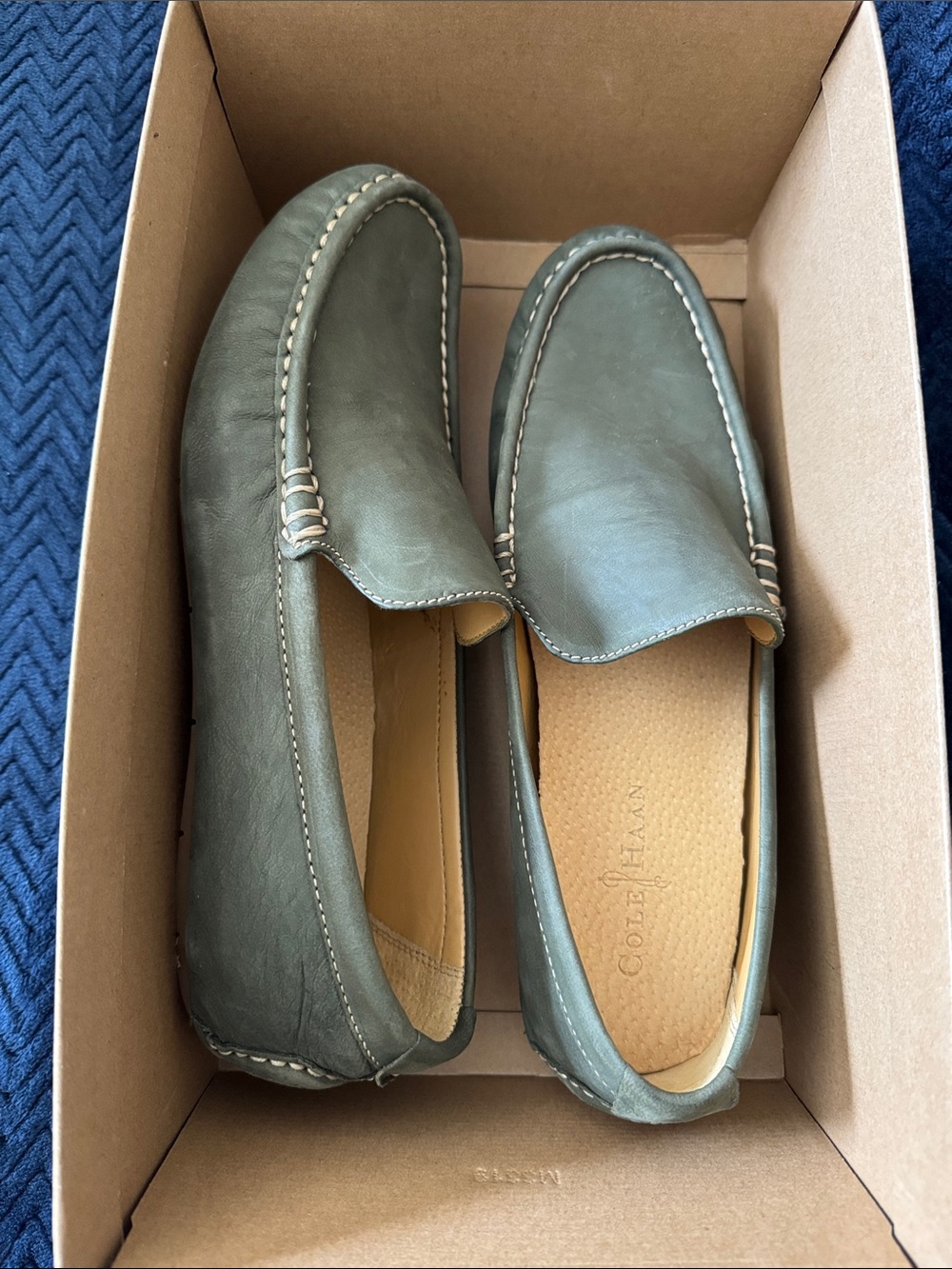NWT, Cole Haan Olive Green Leather Slip-On Loafers, Mens US size 9M